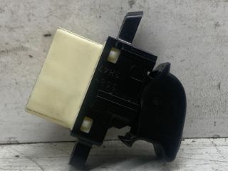 bontott MAZDA PREMACY Jobb első Ablakemelő Kapcsoló