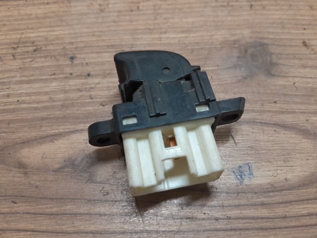 bontott MAZDA PREMACY Jobb első Ablakemelő Kapcsoló