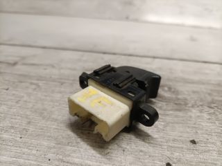 bontott MAZDA PREMACY Jobb első Ablakemelő Kapcsoló