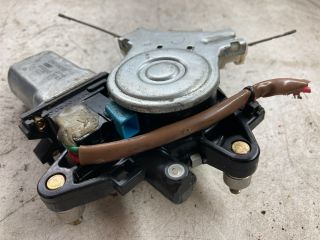 bontott MAZDA PREMACY Jobb első Ablakemelő Motor