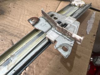 bontott MAZDA PREMACY Jobb első Ablakemelő Szerkezet (Elektromos)