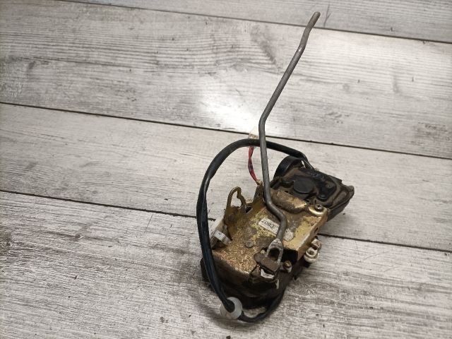 bontott MAZDA PREMACY Jobb első Ajtózár