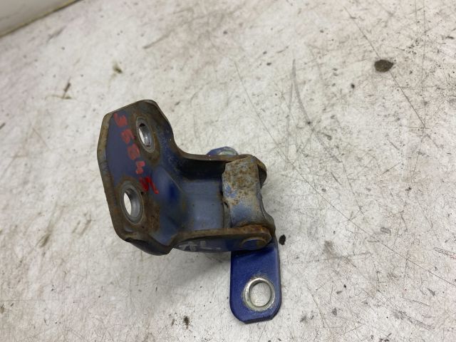 bontott MAZDA PREMACY Jobb első Alsó Zsanér