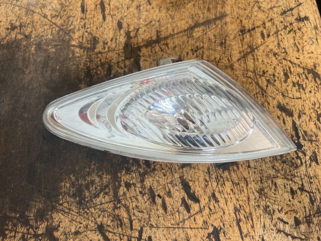 bontott MAZDA PREMACY Jobb első Irányjelző