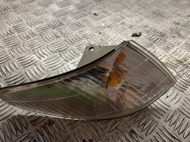 bontott MAZDA PREMACY Jobb első Irányjelző