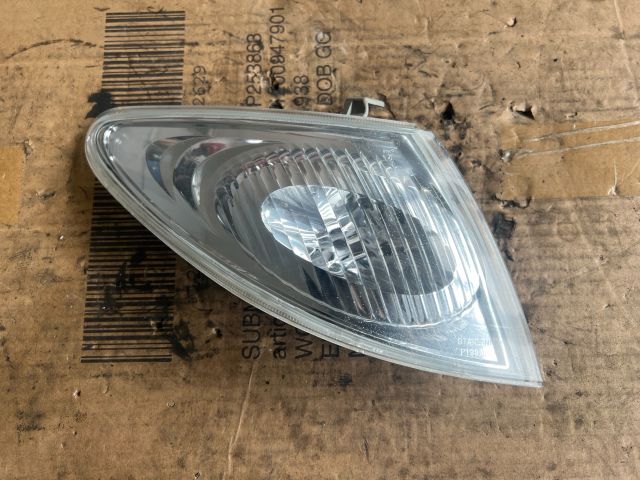 bontott MAZDA PREMACY Jobb első Irányjelző