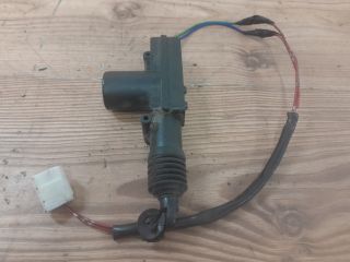 bontott MAZDA PREMACY Jobb első Központizár Motor