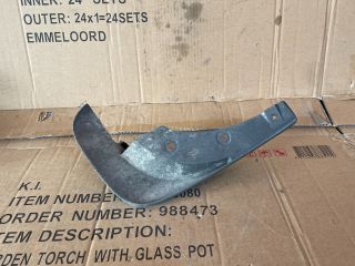 bontott MAZDA PREMACY Jobb első Sárvédő Gumi