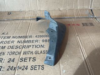 bontott MAZDA PREMACY Jobb első Sárvédő Gumi