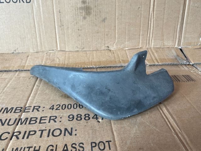 bontott MAZDA PREMACY Jobb első Sárvédő Gumi