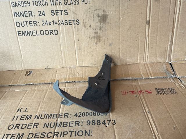 bontott MAZDA PREMACY Jobb első Sárvédő Gumi