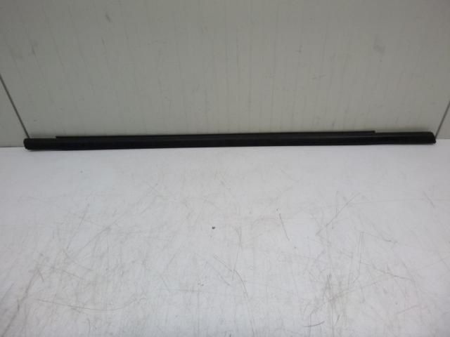 bontott MAZDA PREMACY Jobb első Vízlehúzó Gumicsík