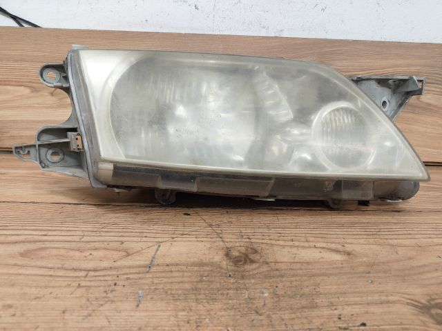 bontott MAZDA PREMACY Jobb Fényszóró
