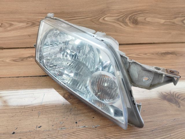 bontott MAZDA PREMACY Jobb Fényszóró
