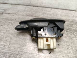 bontott MAZDA PREMACY Jobb hátsó Ablakemelő Kapcsoló