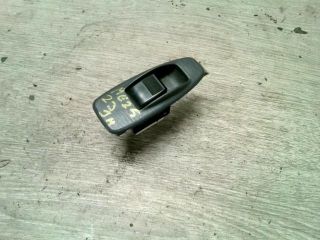 bontott MAZDA PREMACY Jobb hátsó Ablakemelő Kapcsoló
