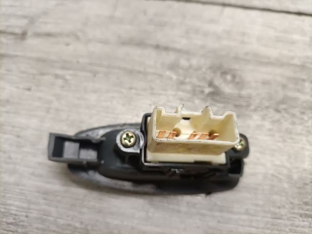 bontott MAZDA PREMACY Jobb hátsó Ablakemelő Kapcsoló