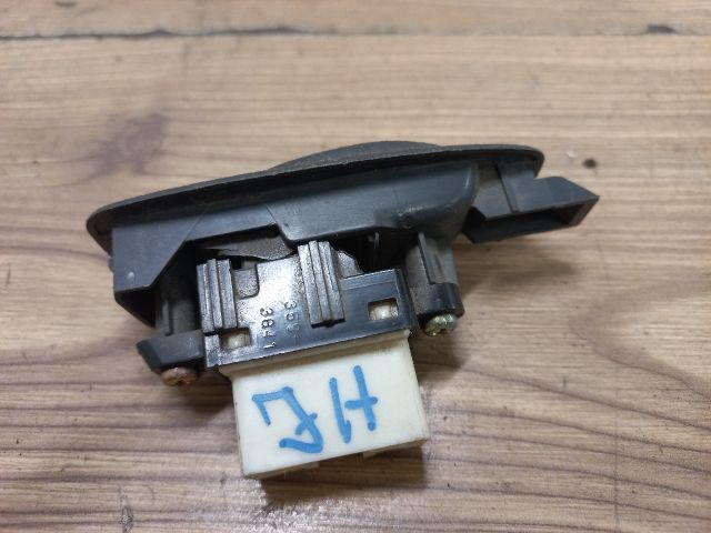 bontott MAZDA PREMACY Jobb hátsó Ablakemelő Kapcsoló