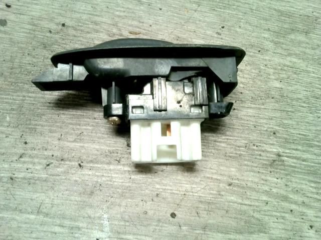 bontott MAZDA PREMACY Jobb hátsó Ablakemelő Kapcsoló