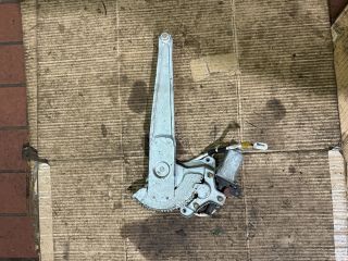 bontott MAZDA PREMACY Jobb hátsó Ablakemelő Motor