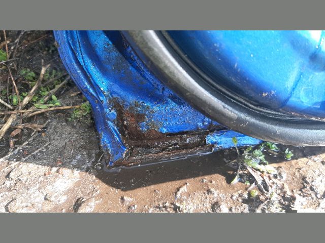 bontott MAZDA PREMACY Jobb hátsó Ajtó (Üres lemez)