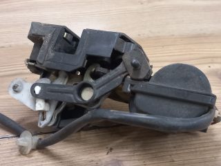 bontott MAZDA PREMACY Jobb hátsó Ajtózár