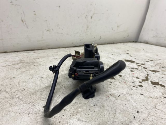 bontott MAZDA PREMACY Jobb hátsó Ajtózár