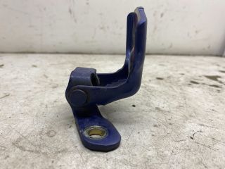 bontott MAZDA PREMACY Jobb hátsó Alsó Zsanér