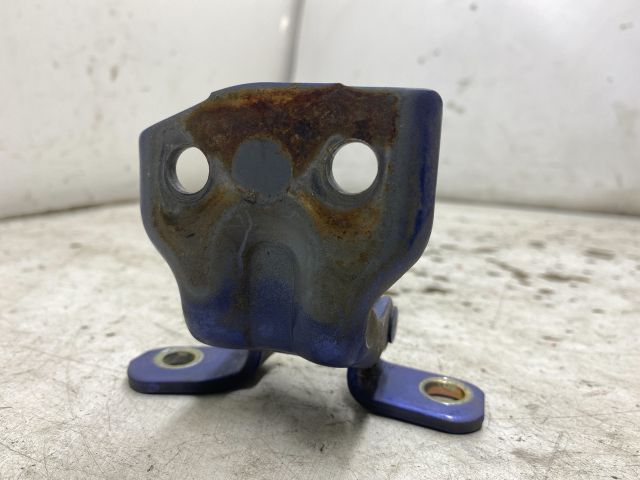 bontott MAZDA PREMACY Jobb hátsó Alsó Zsanér