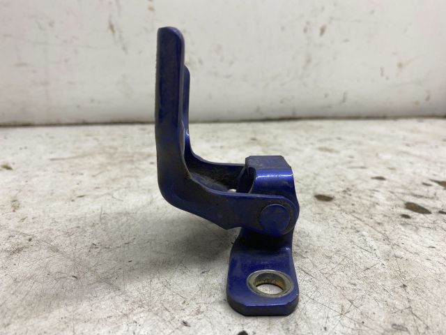 bontott MAZDA PREMACY Jobb hátsó Alsó Zsanér