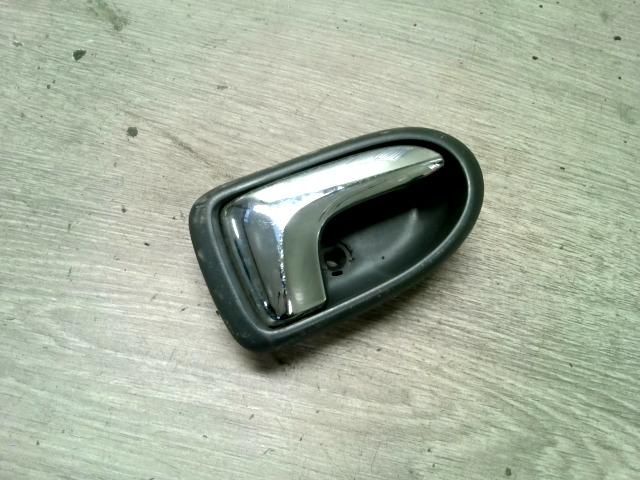 bontott MAZDA PREMACY Jobb hátsó Belső Kilincs