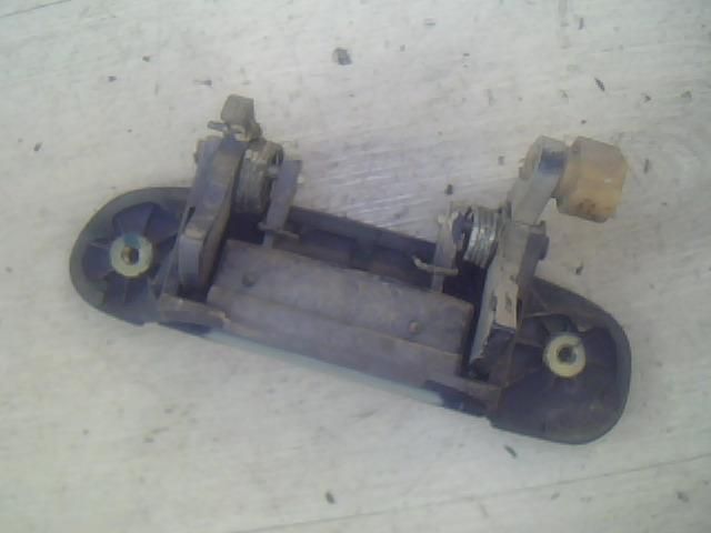 bontott MAZDA PREMACY Jobb hátsó Külső Kilincs