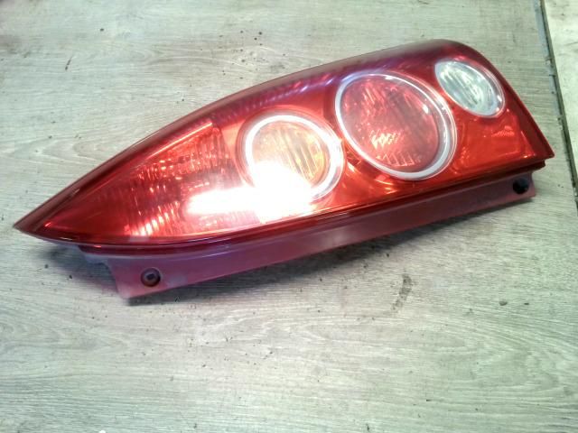 bontott MAZDA PREMACY Jobb Hátsó Lámpa