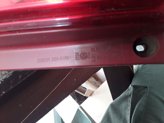 bontott MAZDA PREMACY Jobb Hátsó Lámpa