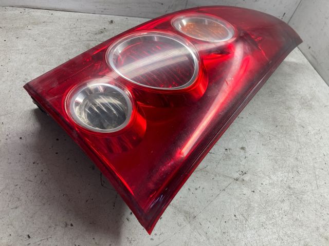 bontott MAZDA PREMACY Jobb Hátsó Lámpa