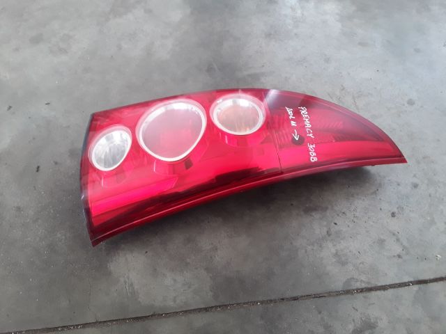 bontott MAZDA PREMACY Jobb Hátsó Lámpa