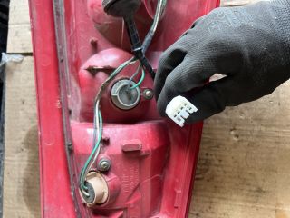 bontott MAZDA PREMACY Jobb Hátsó Lámpa