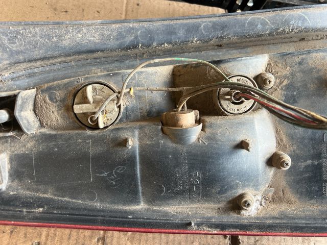 bontott MAZDA PREMACY Jobb Hátsó Lámpa