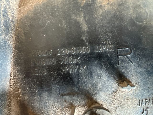 bontott MAZDA PREMACY Jobb Hátsó Lámpa