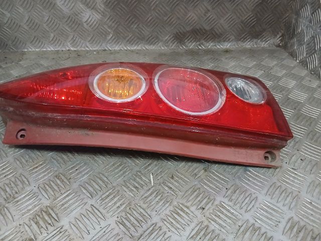 bontott MAZDA PREMACY Jobb Külső Hátsó Lámpa