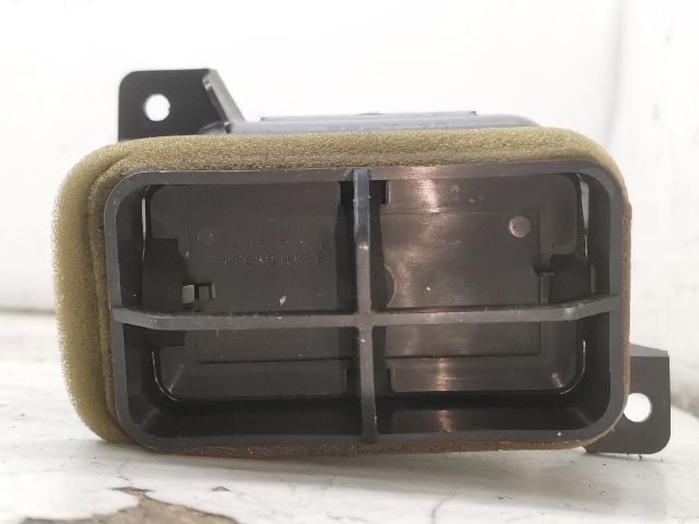 bontott MAZDA PREMACY Jobb Szellőző