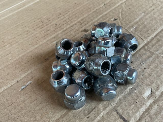 bontott MAZDA PREMACY Kerék Csavar Szett