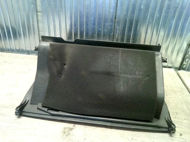 bontott MAZDA PREMACY Kesztyűtartó