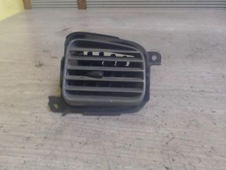 bontott MAZDA PREMACY Középső Jobb Szellőző