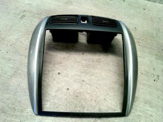 bontott MAZDA PREMACY Középső Szellőző