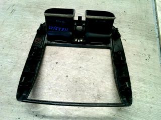 bontott MAZDA PREMACY Középső Szellőző