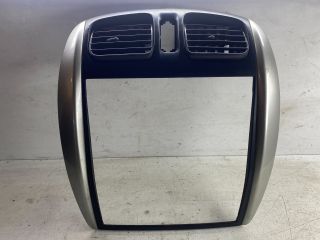 bontott MAZDA PREMACY Középső Szellőző