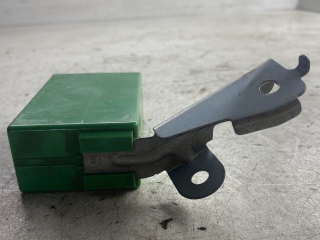 bontott MAZDA PREMACY Központizár Elektronika