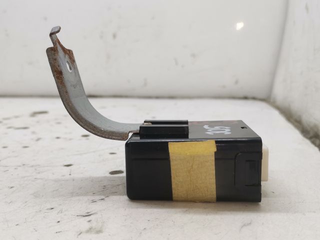 bontott MAZDA PREMACY Központizár Elektronika