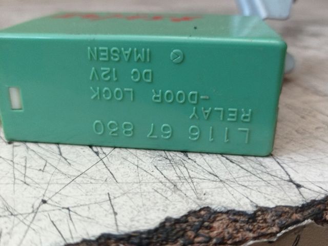 bontott MAZDA PREMACY Központizár Elektronika